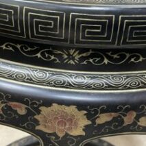 中国骨董三段テーブル、掛軸数本、絵画数枚、骨董品、焼物 等